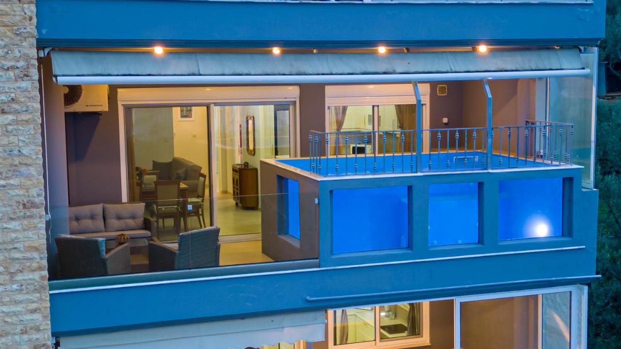 Grand Suites With Private Pools Kalamáta Kültér fotó