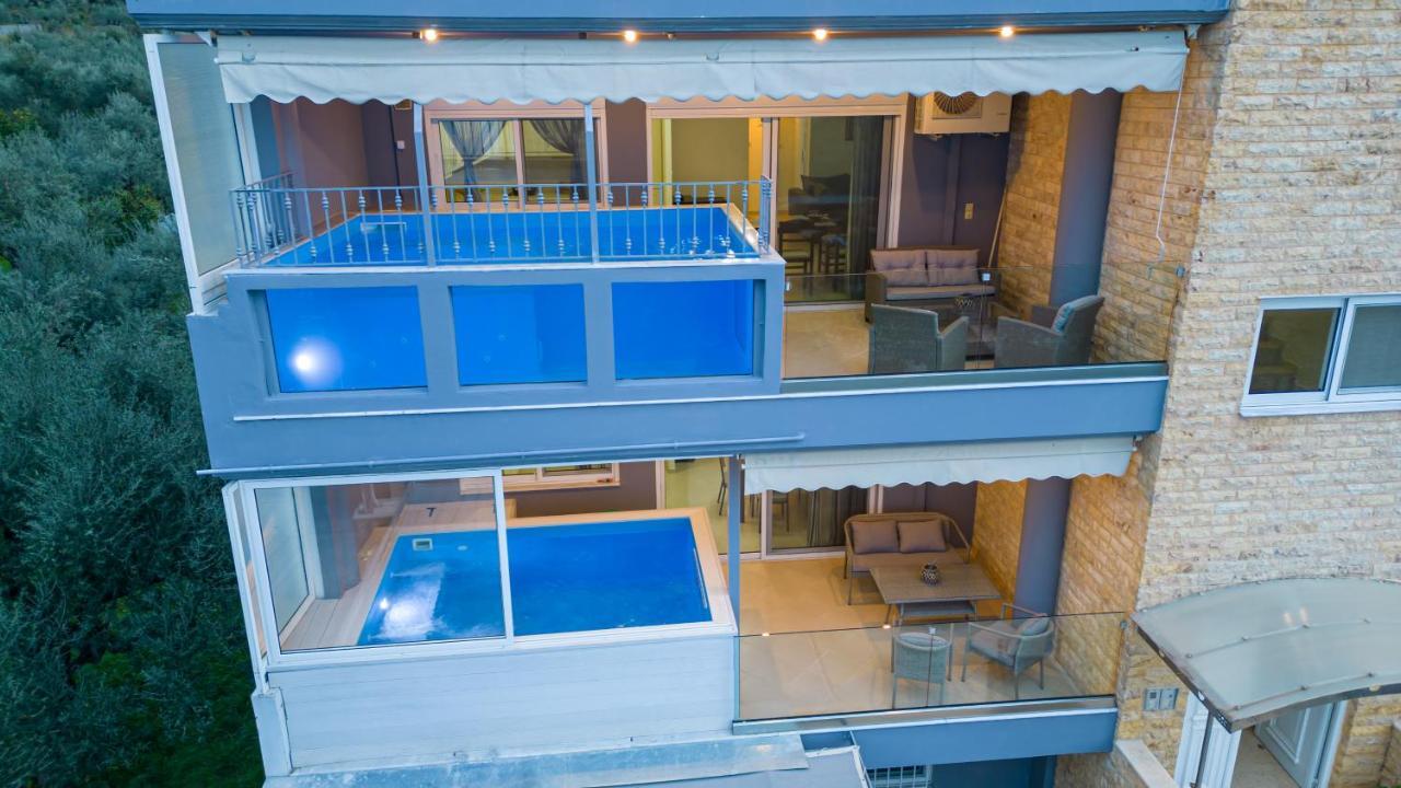 Grand Suites With Private Pools Kalamáta Kültér fotó