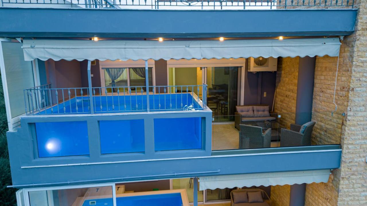 Grand Suites With Private Pools Kalamáta Kültér fotó